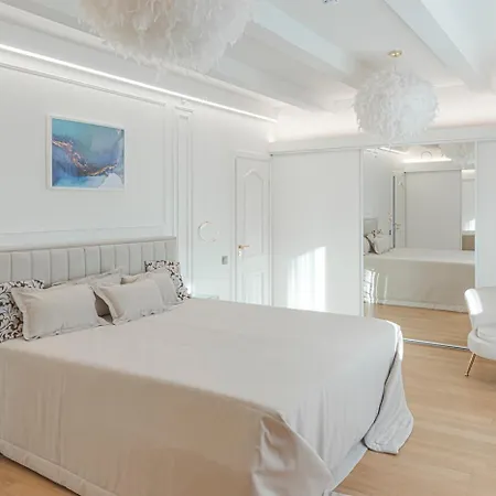 382 Sqm Luxury 6 Bedroom 2 Separate Villas Complex With Sauna In The Pine Forest